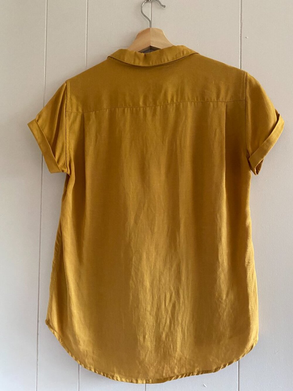 Mustard Short-Sleeve Button-Down Shirt - Picture 3 of 3